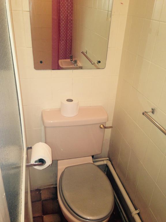Peek-A-Booze - Budget Hotel - Adults Only Blackpool Quarto foto