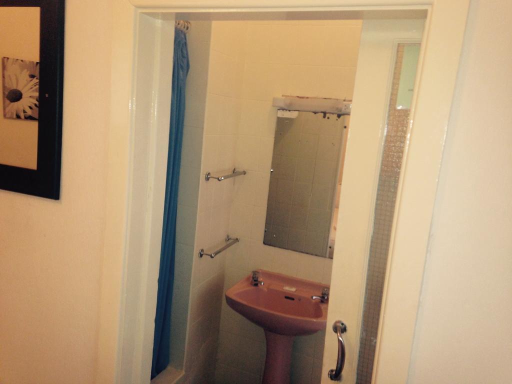 Peek-A-Booze - Budget Hotel - Adults Only Blackpool Quarto foto